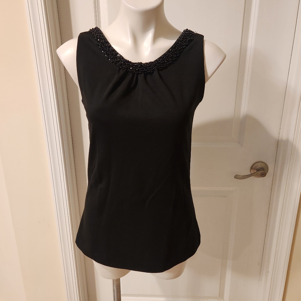 Lilly Pulitzer Size 6 Top Wuth Beads